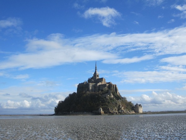 フランスの世界遺産モンサンミッシェルの魅力｜歴史を紐解く旅へ