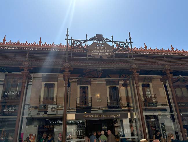 地元に暮らす現地在住ガイドならではの、マドリードおすすめスポットをアドバイス