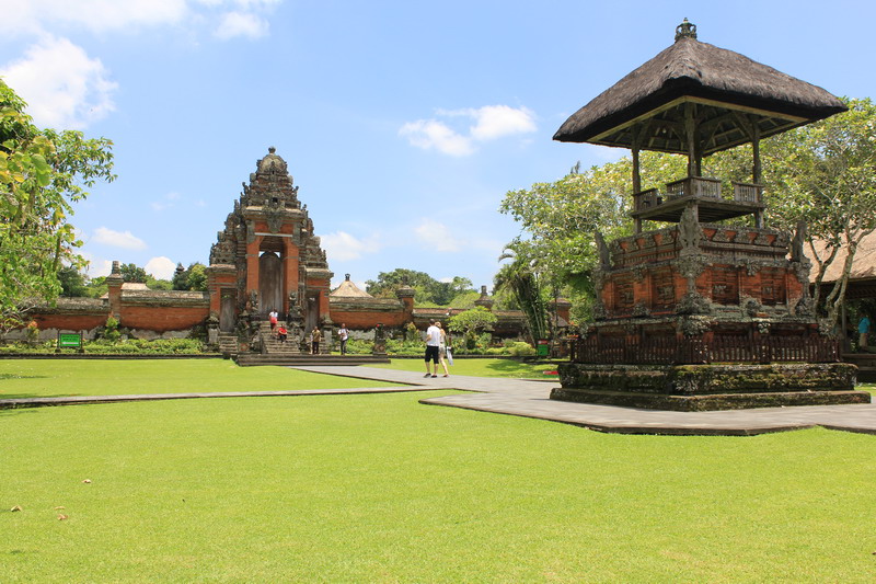 タマンアユン寺院・エントランス