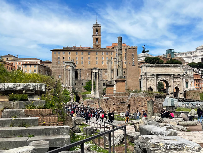 外よりも中がすごい、コロッセオとフォロ・ロマーノ入場が付いたお得な観光プラン!