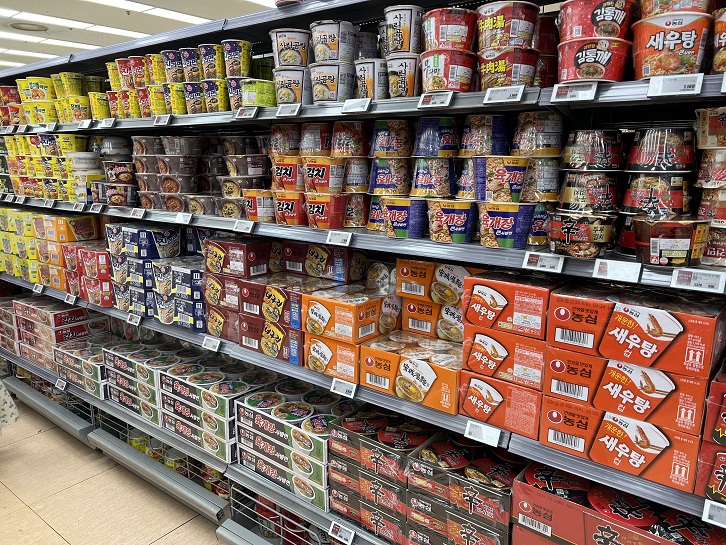 スーパーマーケットで韓国お買い物ツアー♪