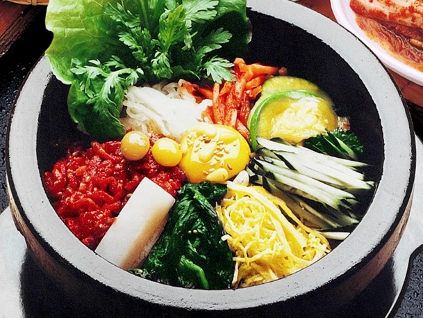 朝昼晩の食事付き!オススメのお店で美味しい韓国料理を楽しもう♪