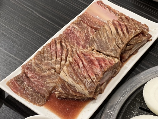 朝昼晩の食事付き!オススメのお店で美味しい韓国料理を楽しもう♪