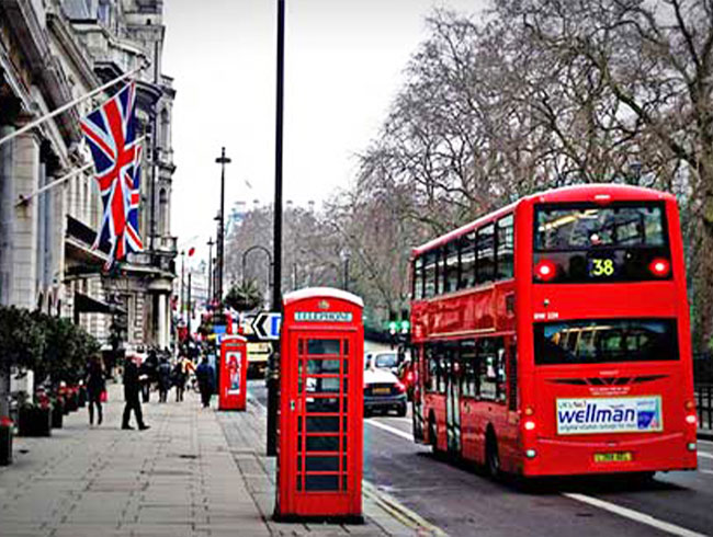 ロンドン名物2階建てのダブルデッカーに乗って「イギリス感」を楽しむ♪