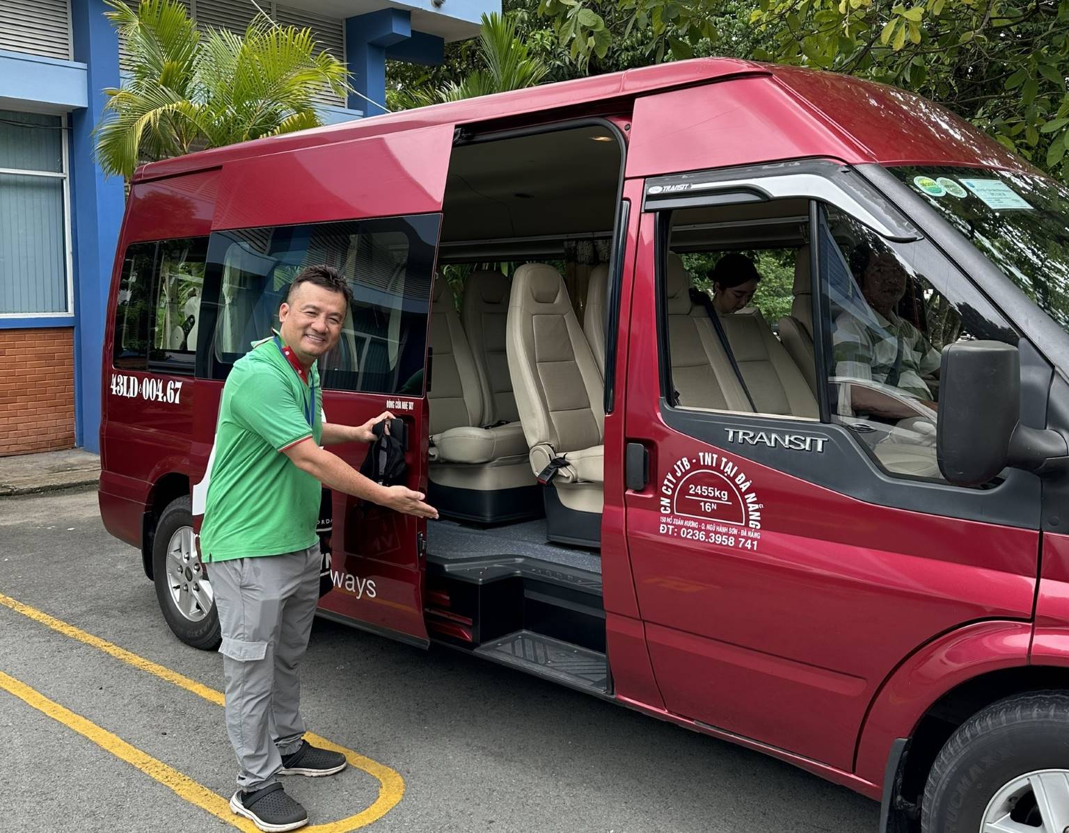 ホーチミン市内発着の楽々ツアー|ホテル送迎で安心・快適に移動