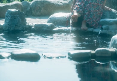 三朝温泉街の露天風呂