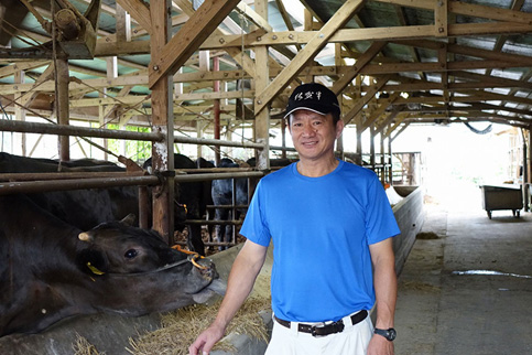 佐賀牛の生産者である福野畜産の福野隆繁さん