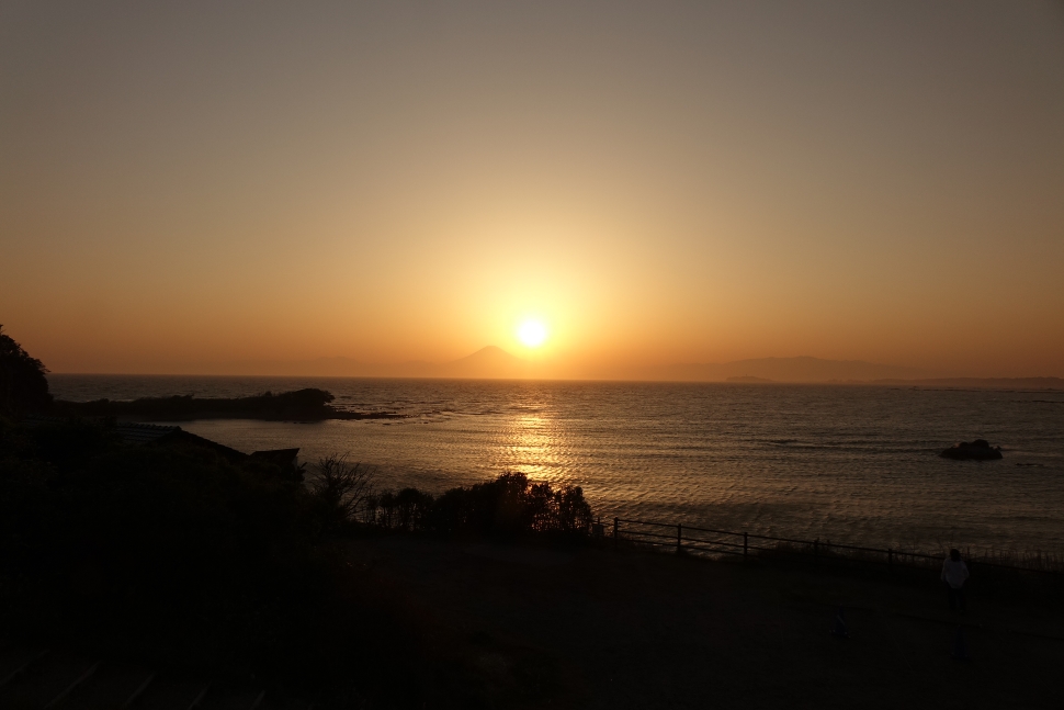 三浦半島八景の１つ「長者ヶ崎の夕照」