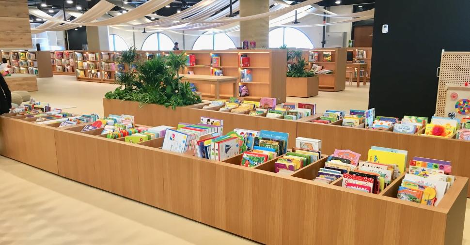 アブダビ中心部にオープンしたばかりの子供図書館