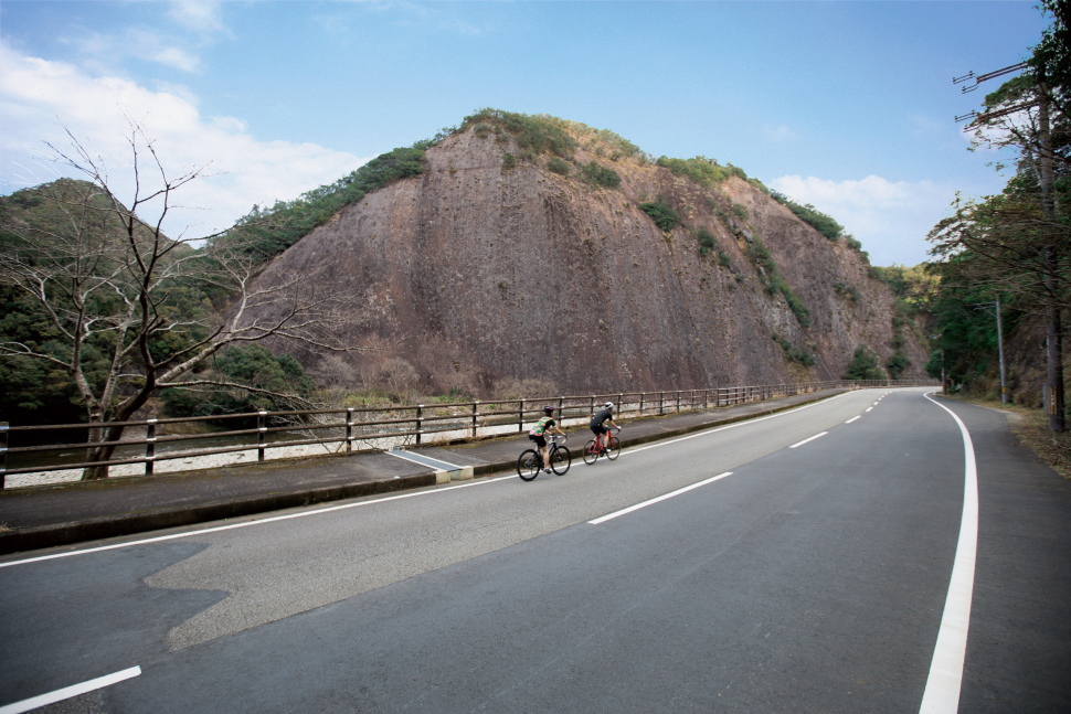 古座川の一枚岩