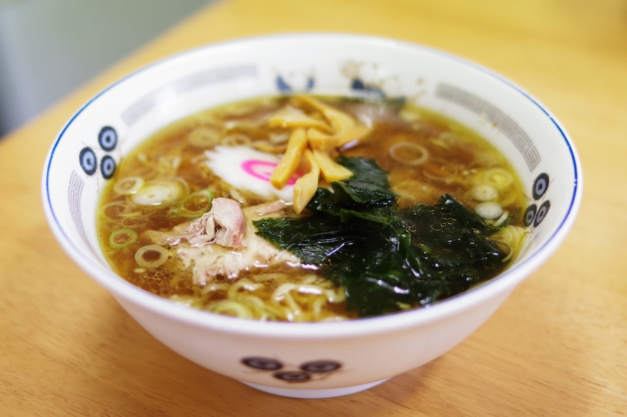 鶏ガラととんこつがベースのラーメン