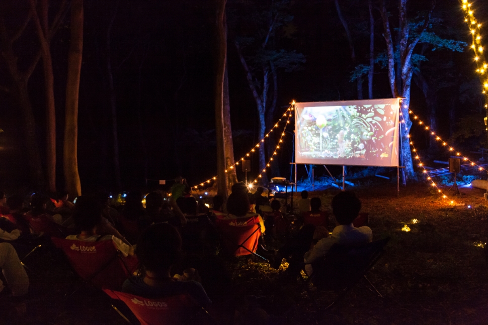 野外映画フェス「夜空と交差する森の映画祭」を手がけるサトウダイスケ氏セレクトの映画を上映