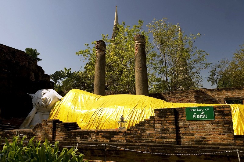 ヤイチャイモンコン寺院  /  写真提供：タイ国政府観光庁