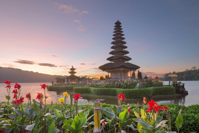 ウルンダヌブラタン寺院